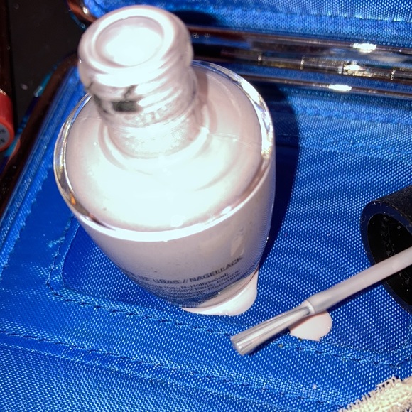 THE WHITES OF YOUR EYES…and LIPS! - Picture 2 of 3